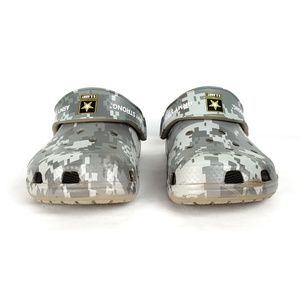 digital camo crocs